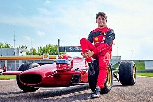 55 éves, ikonikus F1-es Ferrarit tesztelhetett Charles Leclerc