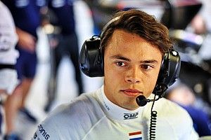 De Vries confirms Marko talks but F1 future "beyond my control"