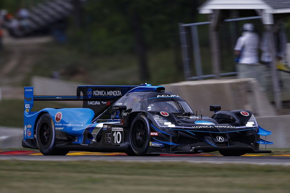 #10 Wayne Taylor Racing Acura ARX-05 Acura DPi: Ricky Taylor, Filipe Albuquerque