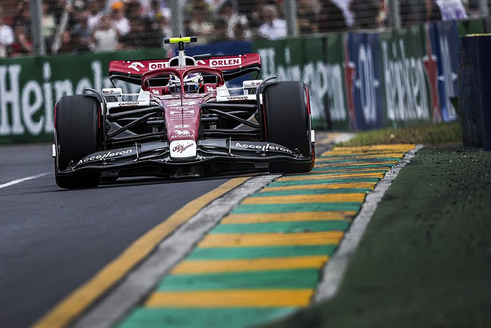 Zhou Guanyu, Alfa Romeo C42