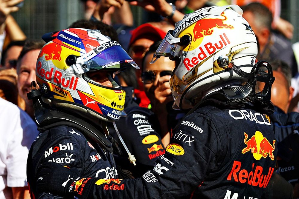 Horner blij met Perez en Verstappen: "Twee alfa-mannetjes kan destructief werken"