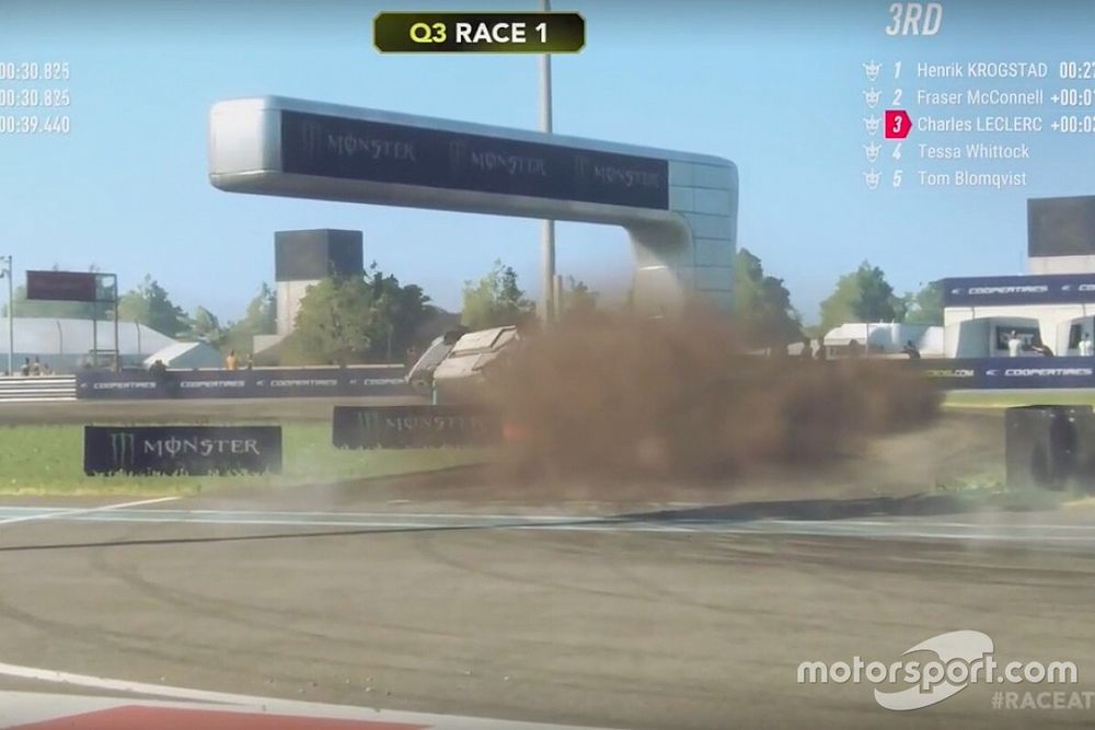 Leclerc felborult, de rögtön ment tovább: World RX Esports