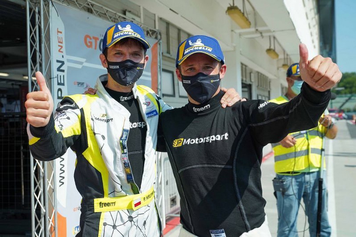 Sensacyjne zwycięstwo JP Motorsport