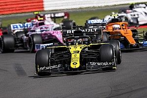 Ricciardo mindössze egy helyre volt a cipőből ivástól, és nem akarta móresre tanítani Grosjeant