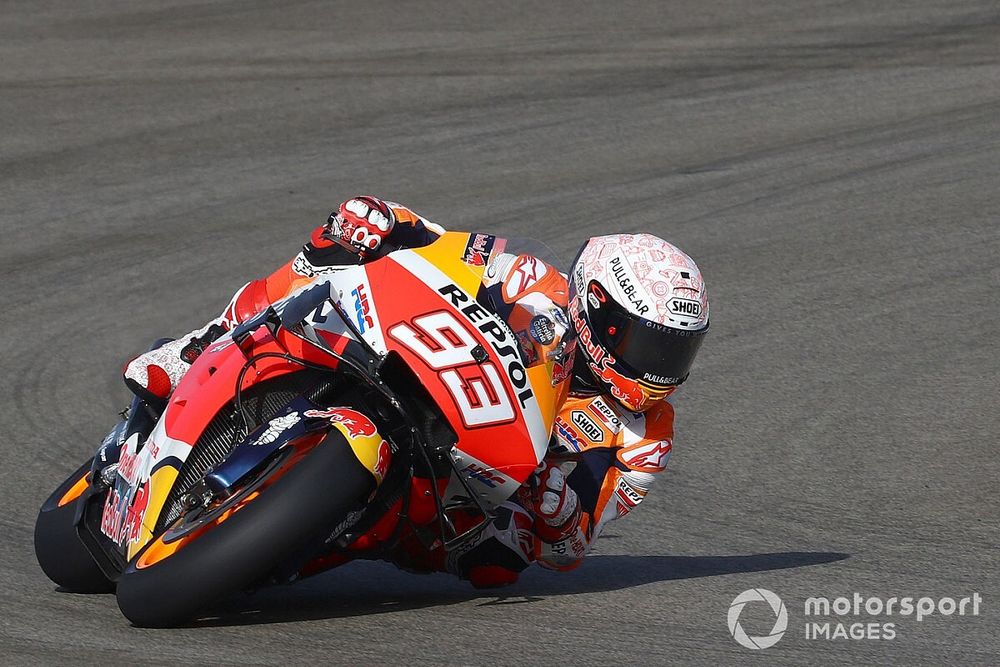 Márquez lidera un apretadísimo primer ensayo en Jerez