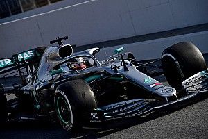 F1: Hamilton otimista após "um dos melhores dias" para a Mercedes