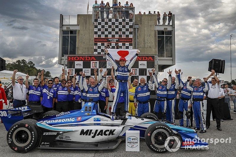 Barber IndyCar: Sato baskın bir şekilde kazandı