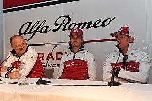 Джовинацци проиграл спор боссу Alfa Romeo – и лишился волос (не всех)