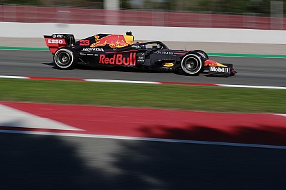 Red Bull пришлось менять мотор уже на второй день тестов