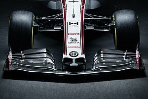 Alfa Romeo, 2021 F1 aracını ilk kez çalıştırdı