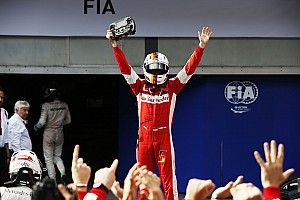 Vettel óriási öröme az első győzelmekor a Ferrarival: videó