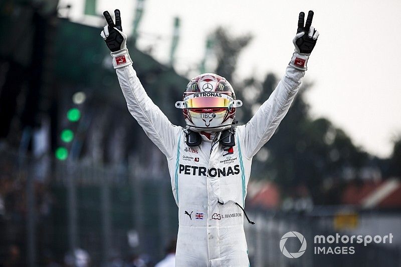 Race winner Lewis Hamilton, Mercedes AMG F1 celebrates in Parc Ferme