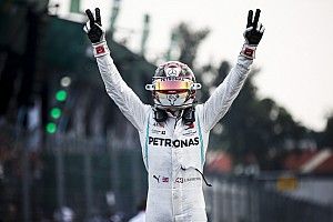 Hamilton gana una sensacional batalla en México, pese a sus quejas