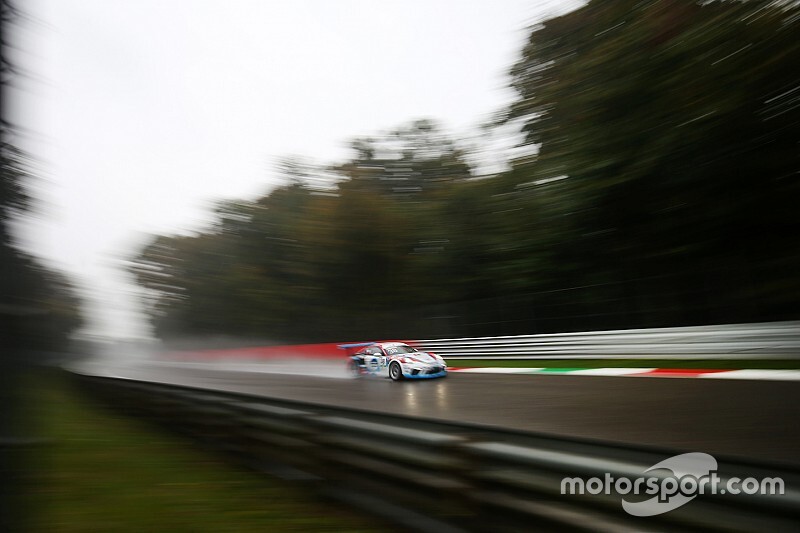 Carrera Cup Italia, Monza: Iaquinta resiste in gara 1 e passa al comando su Kujala
