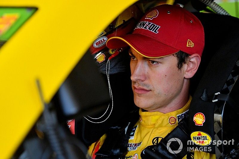 Joey Logano tops first Cup practice; Elliott changes engines