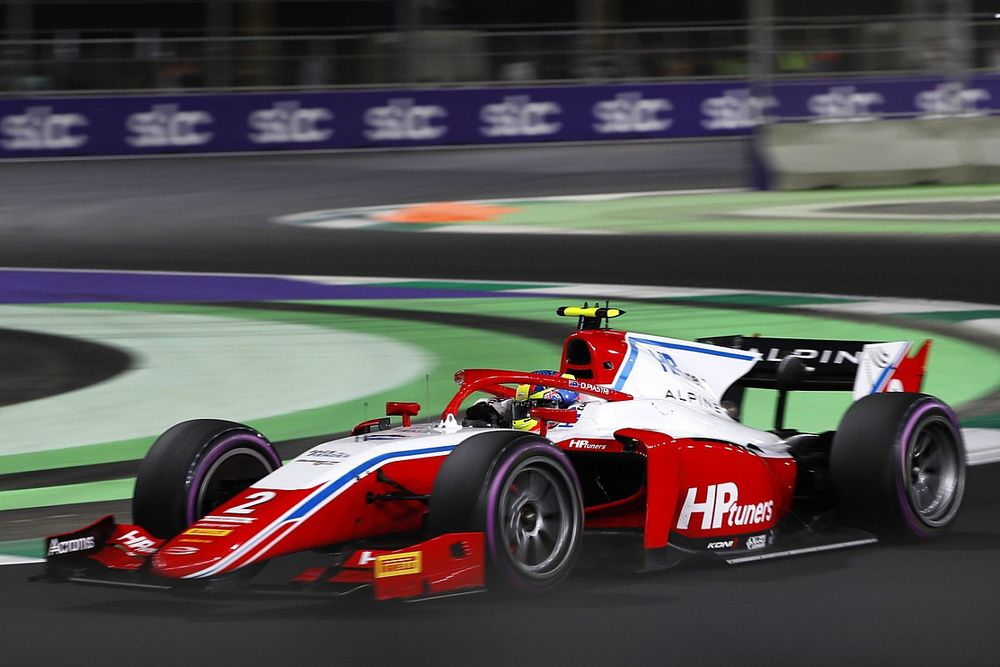 F2ジェッダ レース2:セーフティカー3回の大荒れレースで、ピアストリ今季4勝目。ビスカール2位