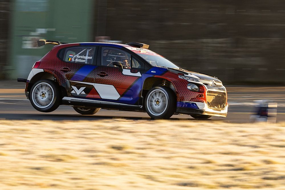 Jos Verstappen over rallydebuut: "Moeilijkste is informatie verwerken"