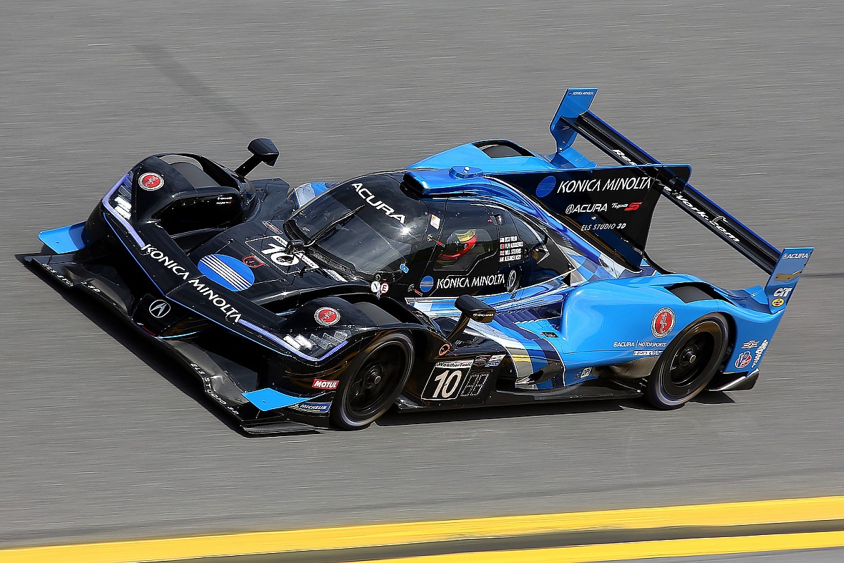 Daytona 24H Taylor beats Westbrook in frantic race for pole