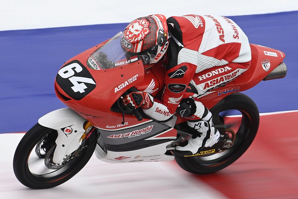 Mario Aji Nikmati Sensasi Melaju bersama Rider Top Moto3