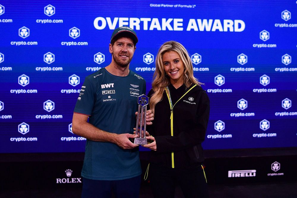 Sebastian Vettel, Aston Martin with the overtake award from Lindsay Brewer