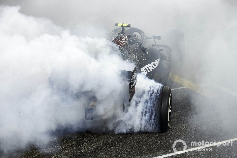 Mercedes Sengaja Tidak Memaksimalkan Mesin di Abu Dhabi