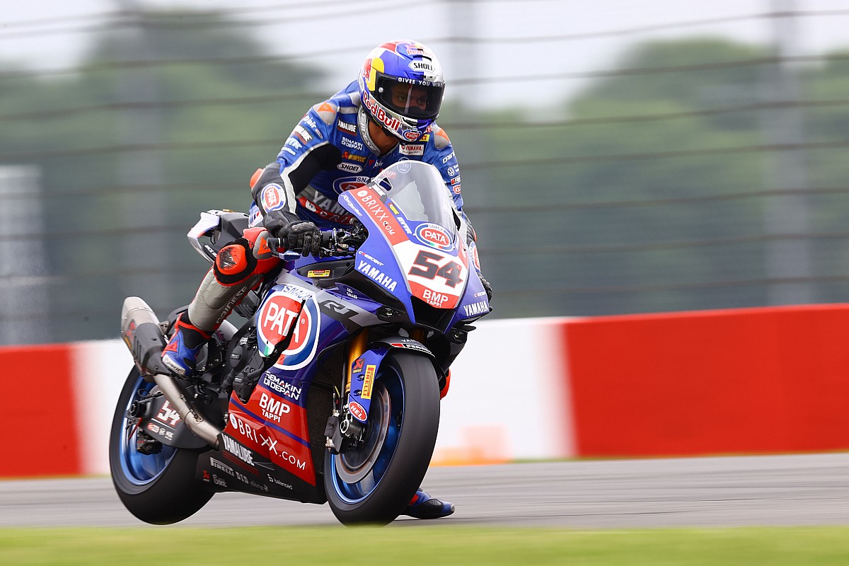 Hasil Race 2 WSBK Inggris: Razgatlioglu Ambil Alih Puncak Klasemen