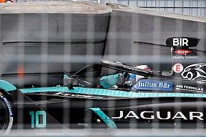Sam Bird vezetésével Jaguar 1-2 a Formula E időmérőjén!
