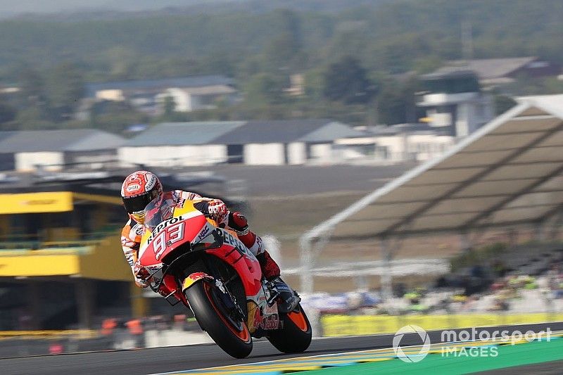 Márquez iguala en Le Mans las 55 poles de Rossi en MotoGP
