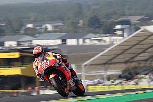 Márquez iguala en Le Mans las 55 poles de Rossi en MotoGP