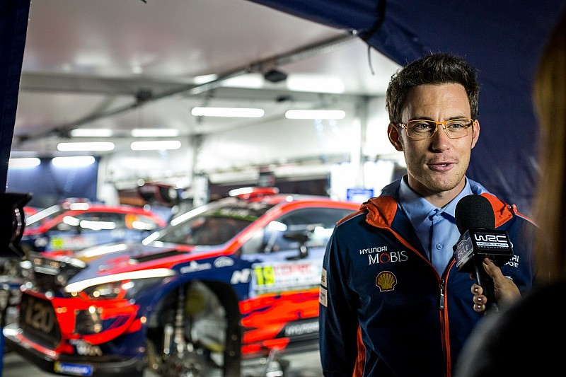 Neuville wnioskuje o stałego sędziego rajdów WRC