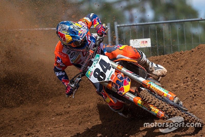 Herlings geopereerd aan enkel: “Vier weken niet op de motor”