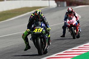 Valentino sperimenta il freno posteriore "da scooter" nei test di Barcellona