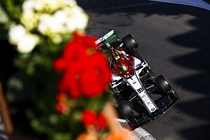 Fotogallery F1: la prima giornata di prove del GP d'Azerbaijan a Baku