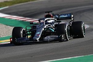 Test Barcellona, Day 3: Mercedes durissima, Ferrari fragile