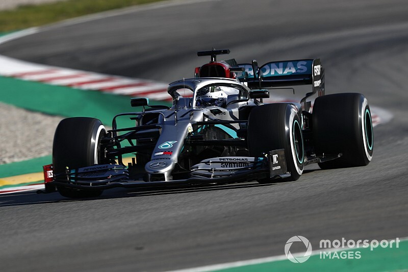 Test Barcellona, Day 3: Mercedes durissima, Ferrari fragile