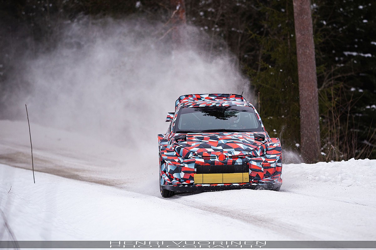 Toyota nie zwalnia tempa
