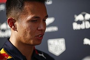 Albon revela que Hamilton se disculpó por mensaje