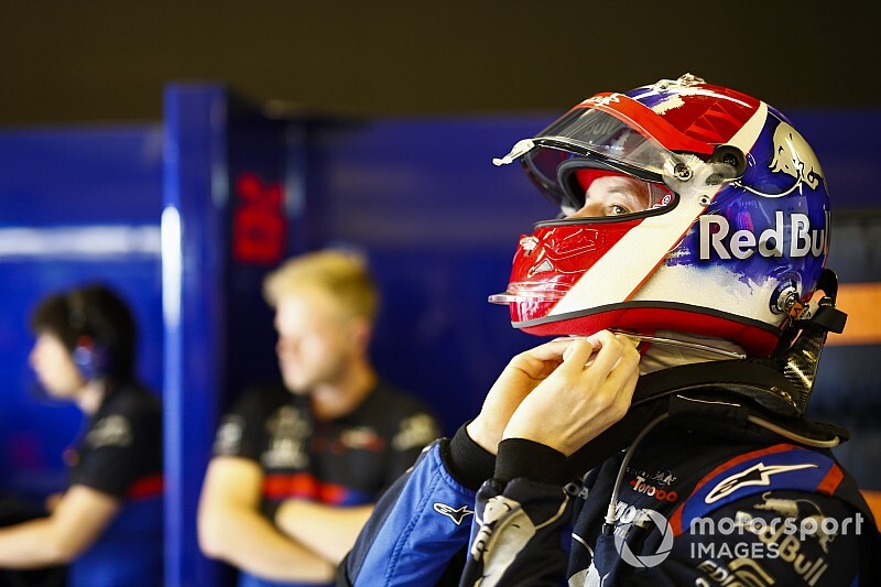 Sirotkin: “Kvyat, 2020'de Gasly'i yenmeli”