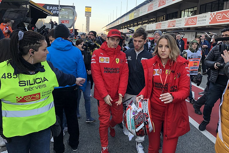 Leclerc, testin ilk gününde hastalanan Vettel'in yerini aldı!