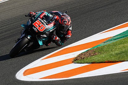 MotoGP, Valencia, Libere 2: Quartararo svetta, Rossi cade di nuovo