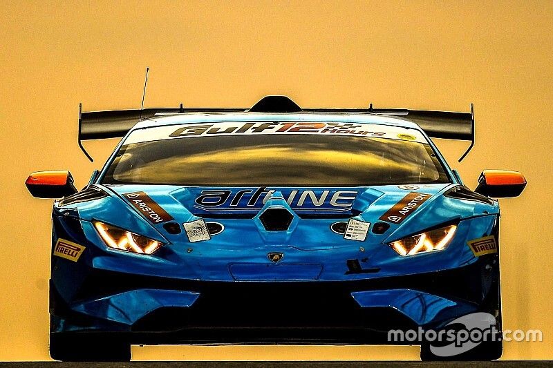 Warum Lamborghini aus allen zwölf Zylindern feuert