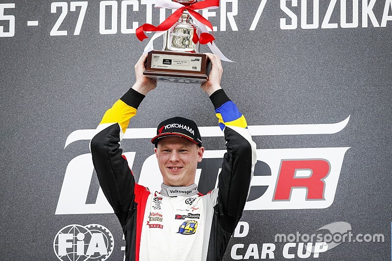 Двукратный чемпион WRX Кристофферссон вернулся в чемпионат
