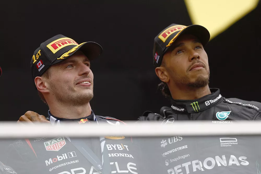 Adrian Newey, Chief Technology Officer, Red Bull Racing, Max Verstappen, Red Bull Racing, 1er, Lewis Hamilton, Mercedes-AMG, 3e, sur le podium