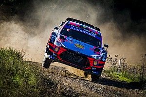 WRC, Rally Italia, PS14: Neuville a 1 decimo dal secondo posto