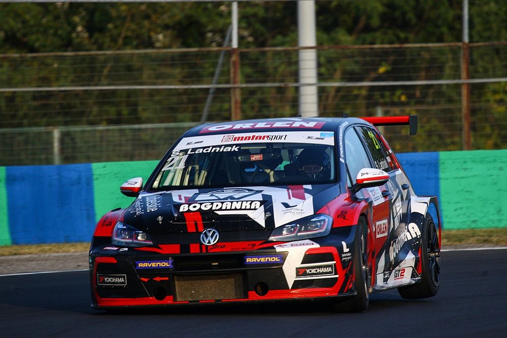 Ładniak i Legutko w TCR Germany