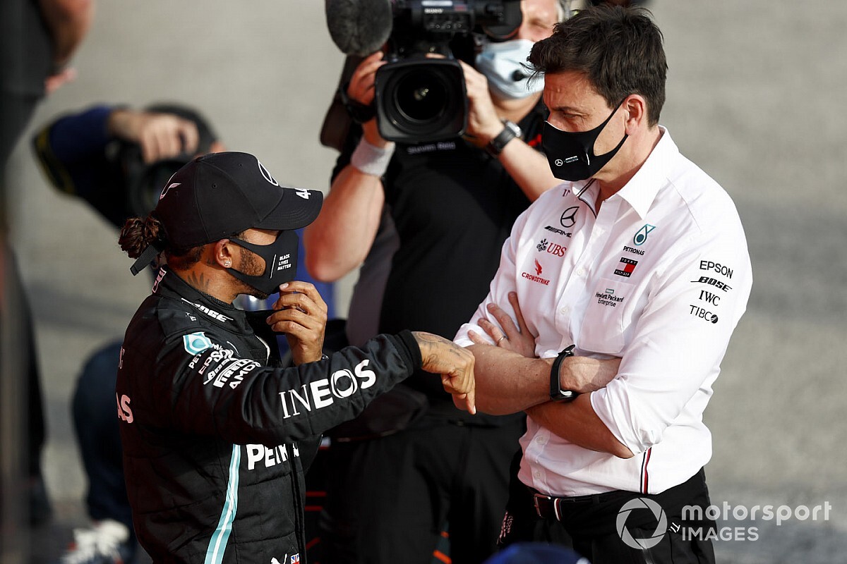 Wolff Jelaskan Durasi Kontrak Hamilton