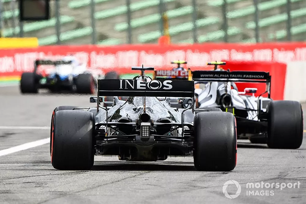 Lando Norris, McLaren MCL35, Pierre Gasly, AlphaTauri AT01, and Lewis Hamilton, Mercedes F1 W11