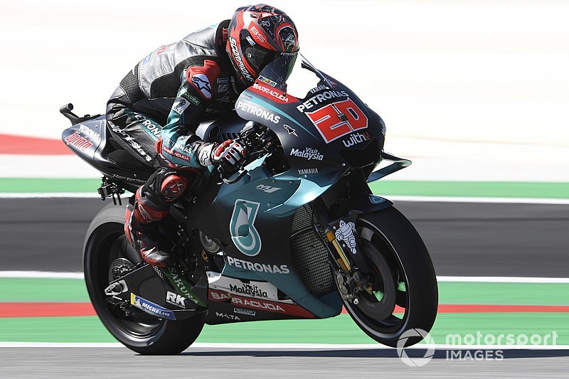 MotoGPイギリスFP1:“再々舗装”の路面でクアルタラロがトップタイム。中上18番手