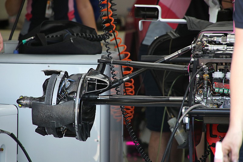 Racing Point: ecco la sospensione con il doppio bracket!