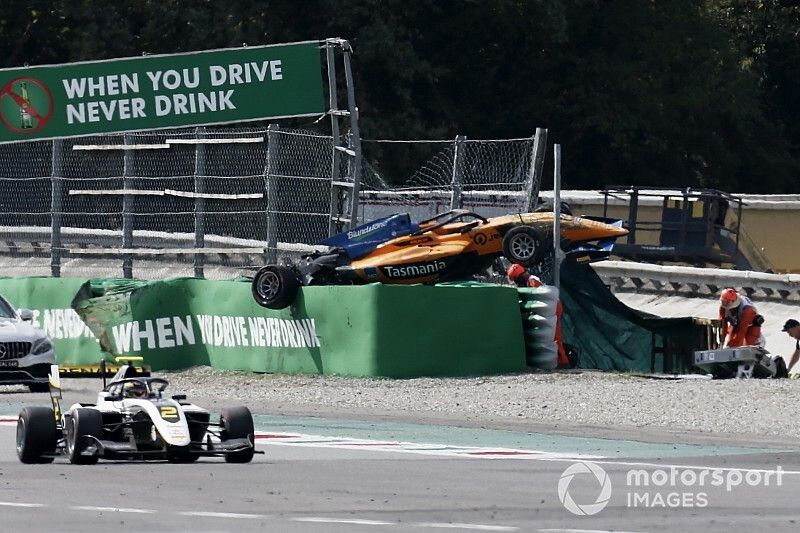 F3-coureur Peroni raakte bewusteloos bij zware crash op Monza